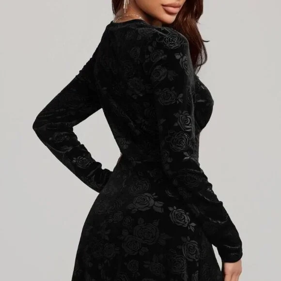 Rose Print V-Neck Long Sleeve Dress - Picture 7 of 8